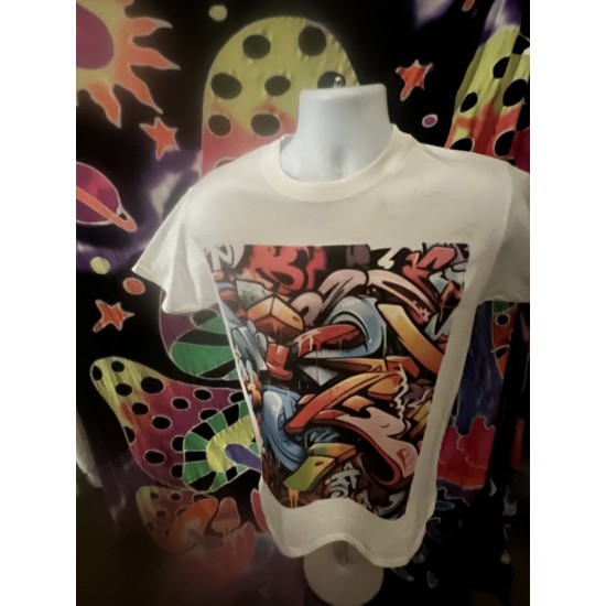 Street Art Round Neck T-shirt 1071